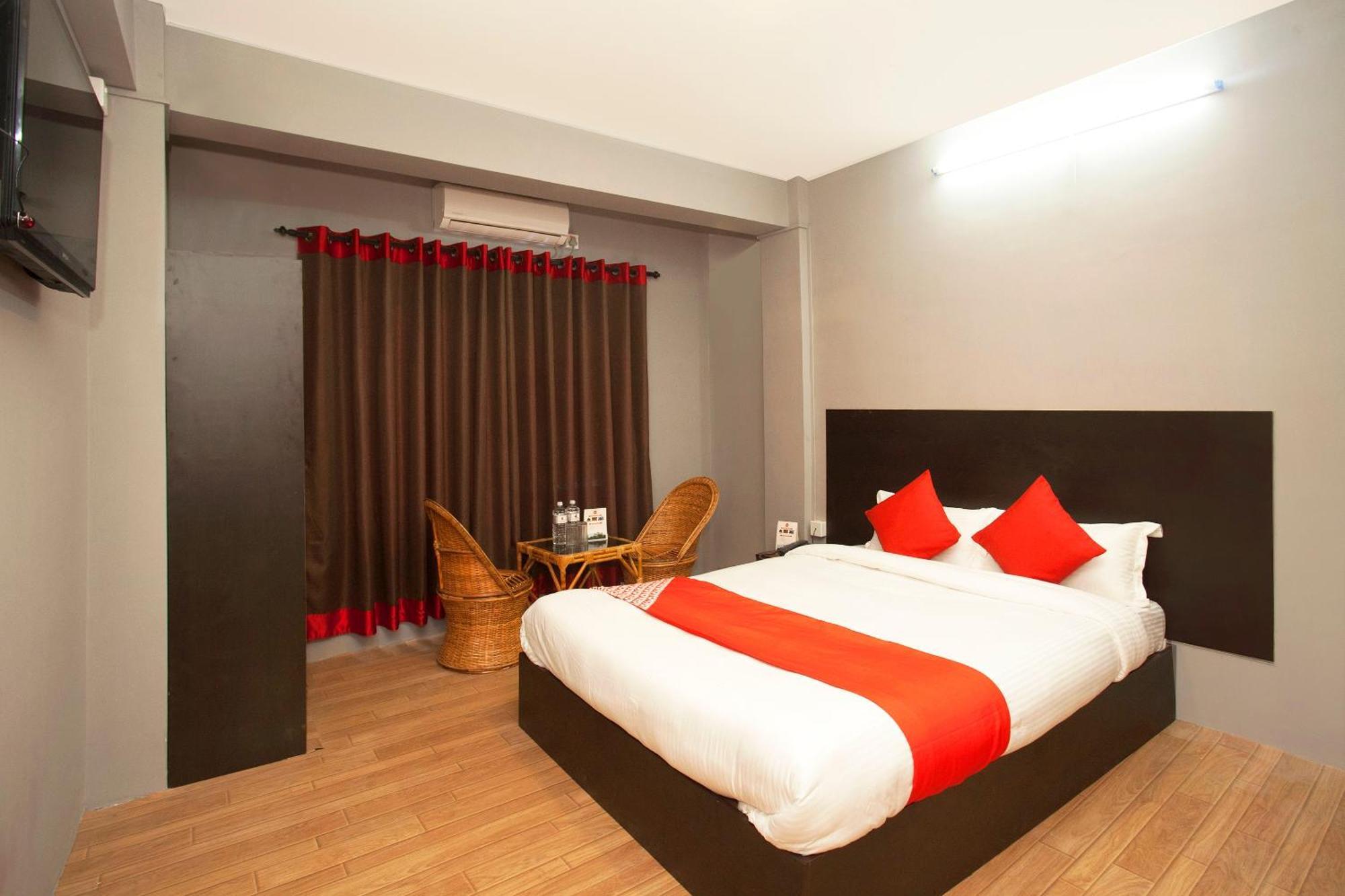 Oyo 587 Hotel Tradition Inn Kathmandu Bagian luar foto