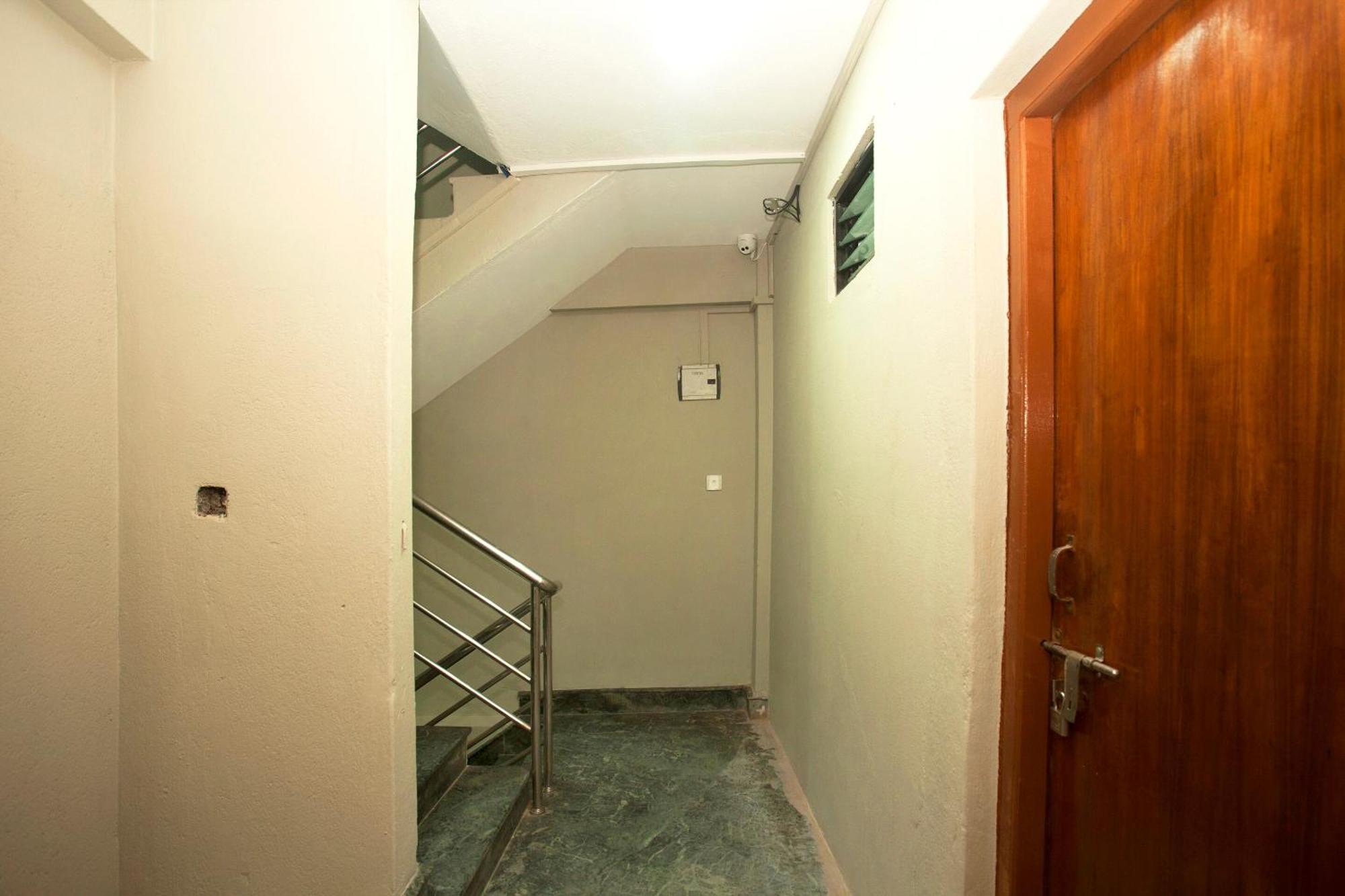 Oyo 587 Hotel Tradition Inn Kathmandu Bagian luar foto