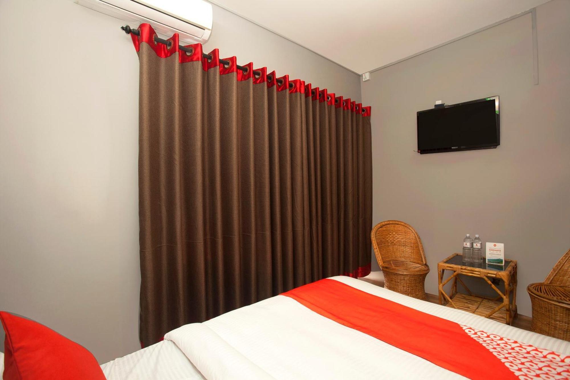 Oyo 587 Hotel Tradition Inn Kathmandu Bagian luar foto