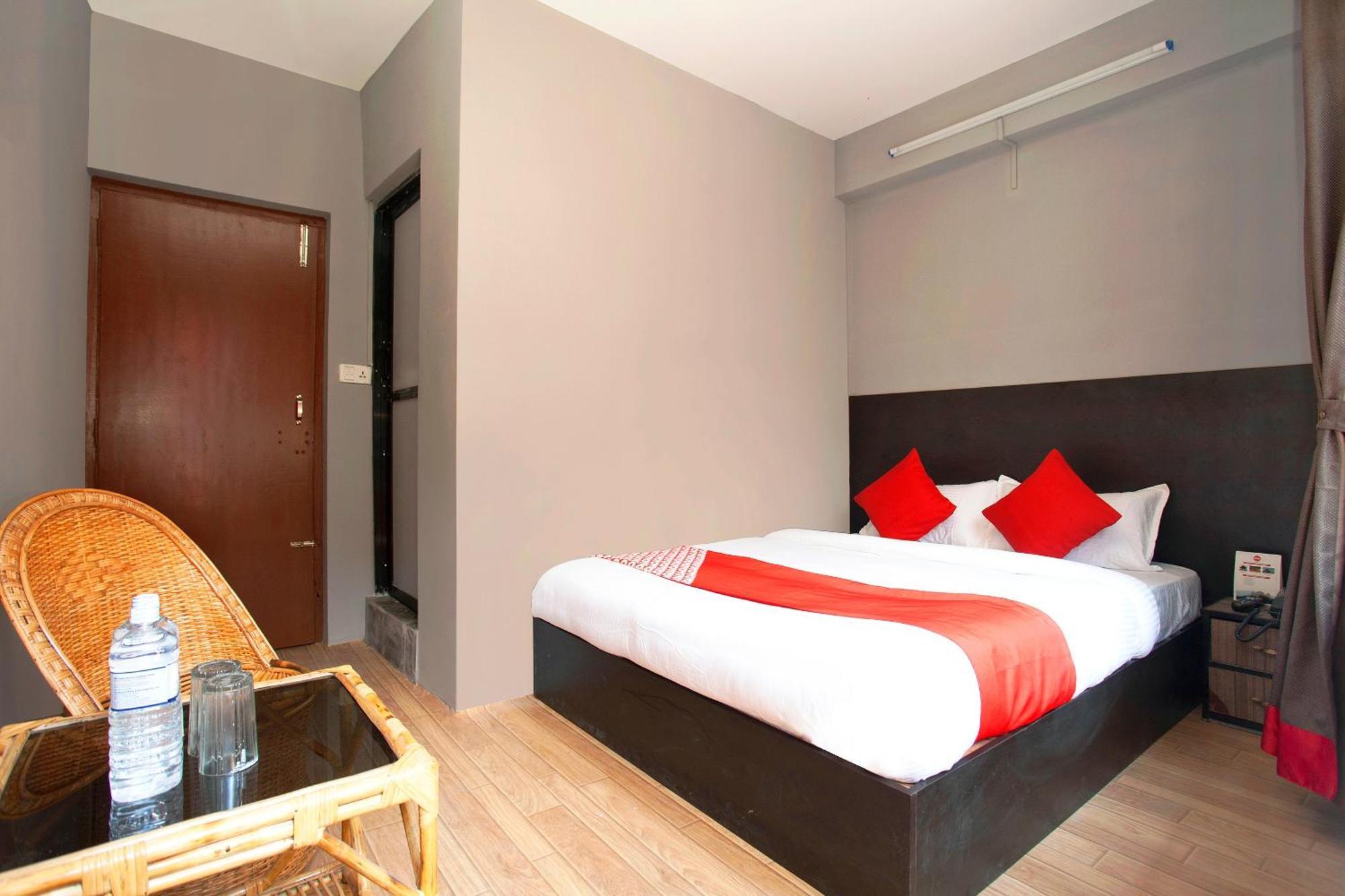 Oyo 587 Hotel Tradition Inn Kathmandu Bagian luar foto