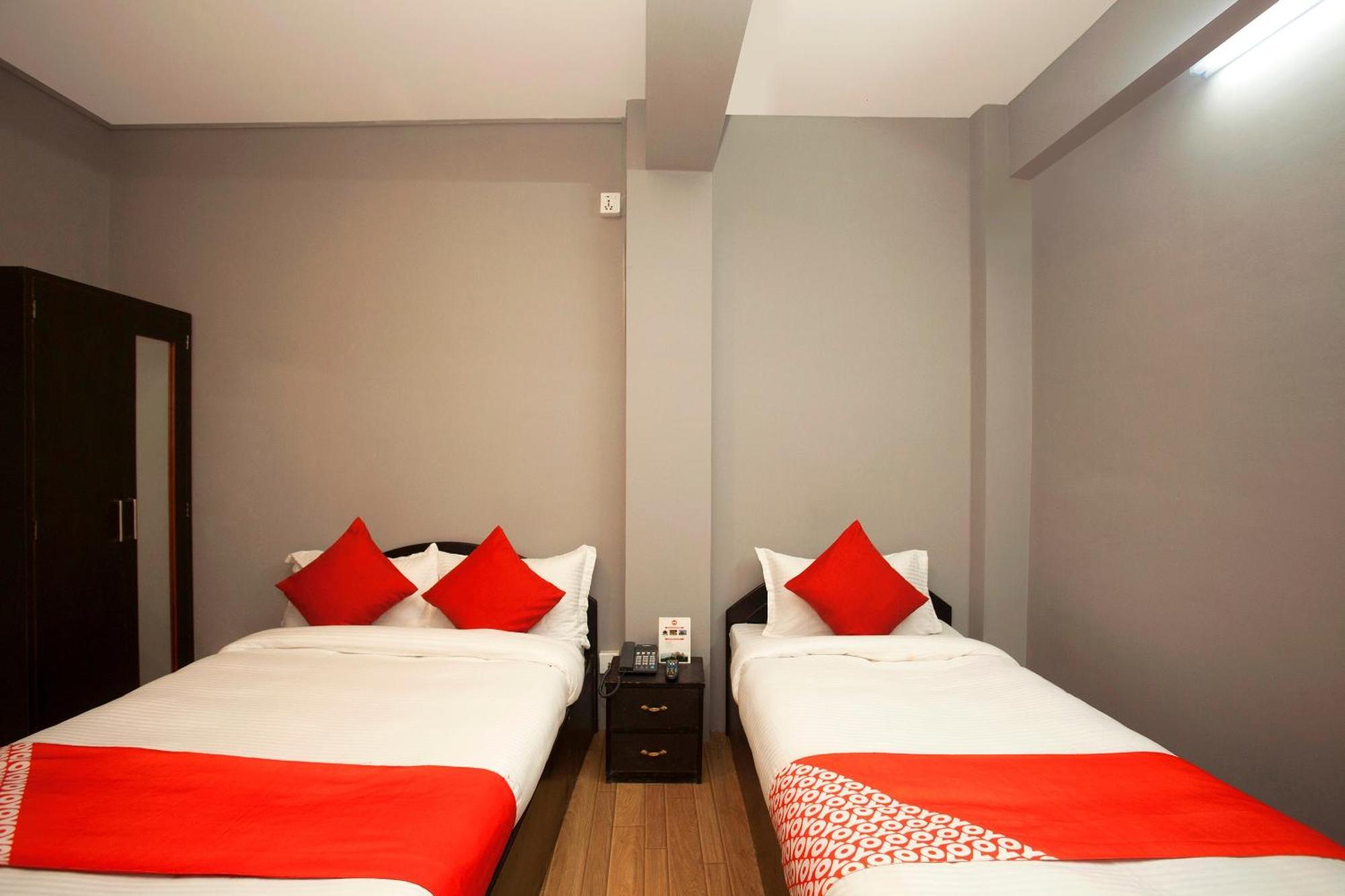 Oyo 587 Hotel Tradition Inn Kathmandu Bagian luar foto